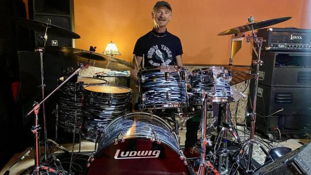 David Gorospe, baterista de Leok, Alguillo eta Alkimistak y Slow Times Blues Band.