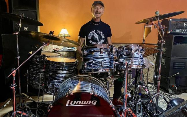David Gorospe, baterista de Leok, Alguillo eta Alkimistak y Slow Times Blues Band.