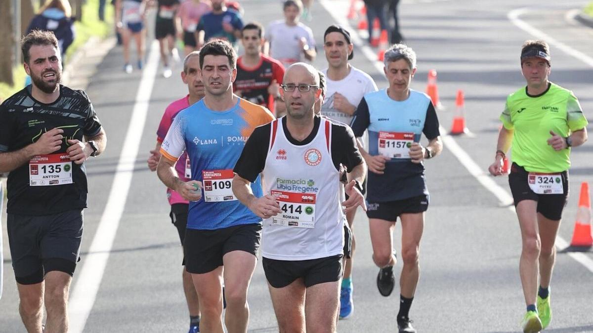 Cientos de corredores volverán a poner a prueba sus piernas en el recorrido entre Azkoitia y Azpeitia el próximo mes de marzo.