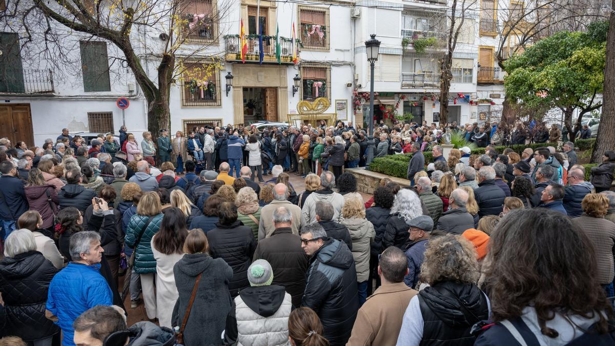 Concentración en Quesada tras el asesinato de una mujer.