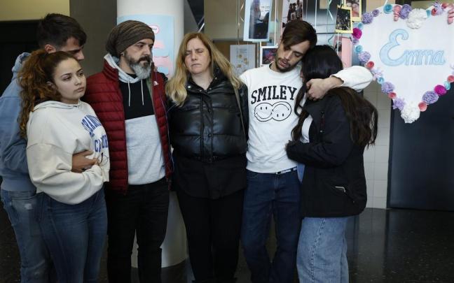 Familiares de la niña fallecida en Valencia Familiares de la niña fallecida en Valencia