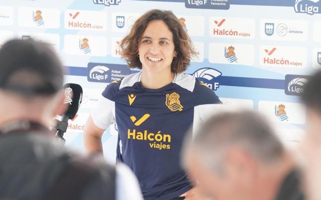 Natalia Arroyo afronta su penúltimo partido como entrenadora de la Real. / RUBEN PLAZA