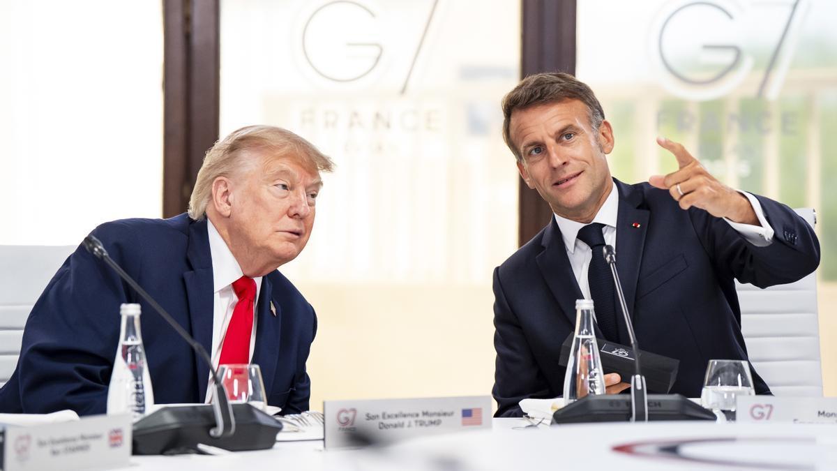 Macron charla con Trump en la cumbre del G7.