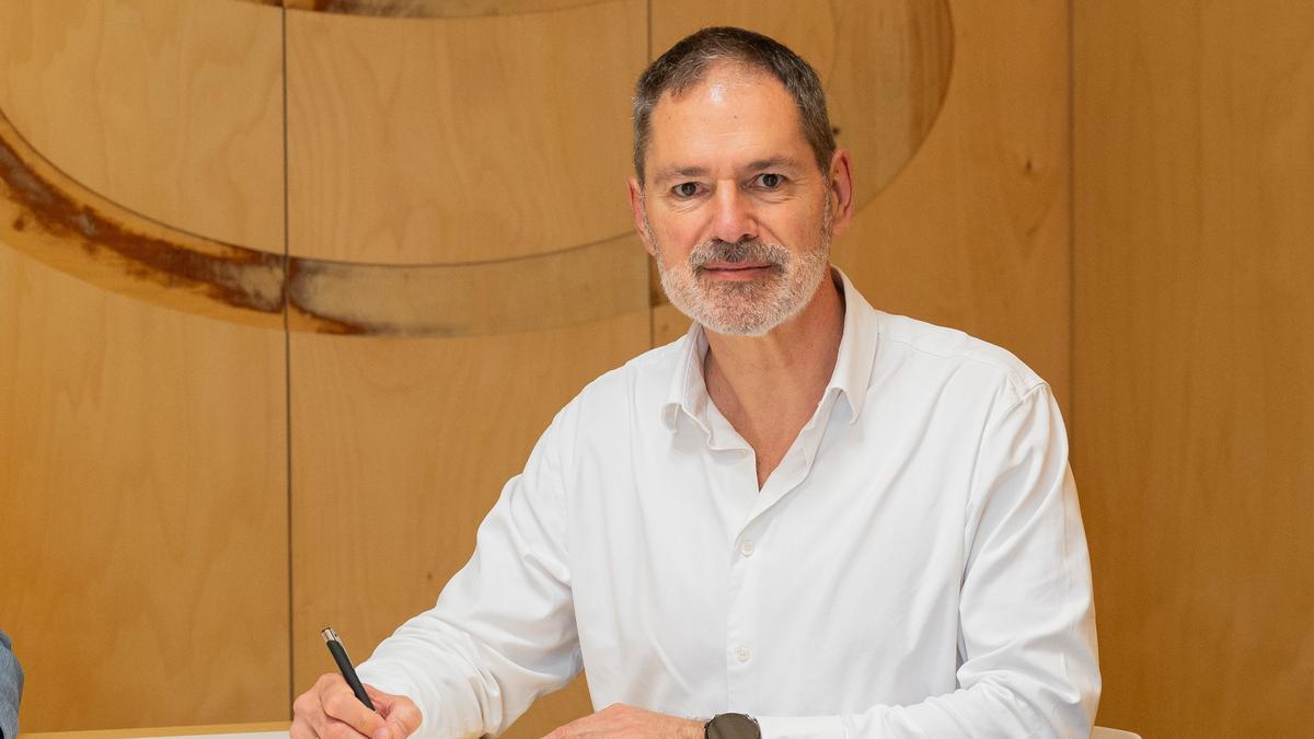 El nuevo director de Konfekoop, Mikel Larrea.