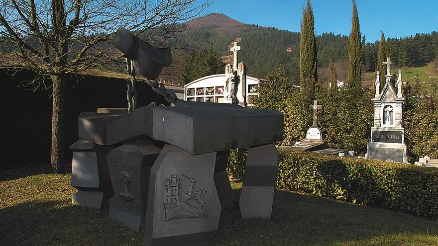 El mausoleo de Iparragirre.