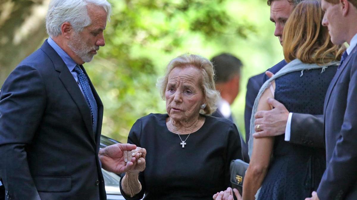 Ethel Kennedy en el funeral de su nieta Saoirse Kennedy Hill.