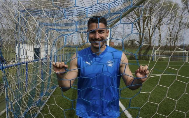 Toni Moya, durante su entrevista con Diario de Noticias de Álava.