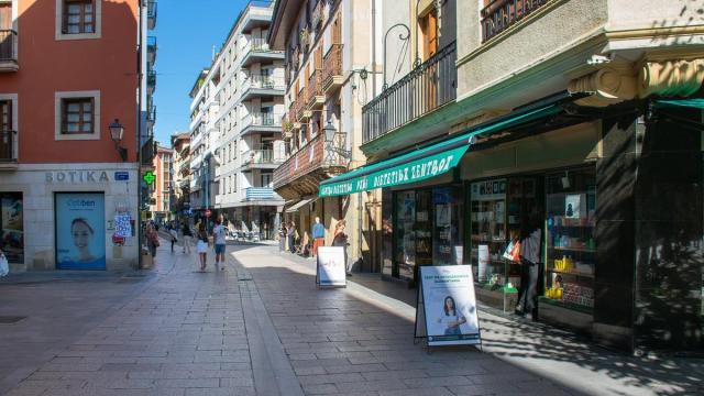 La calle comercial Biteri Txiki.