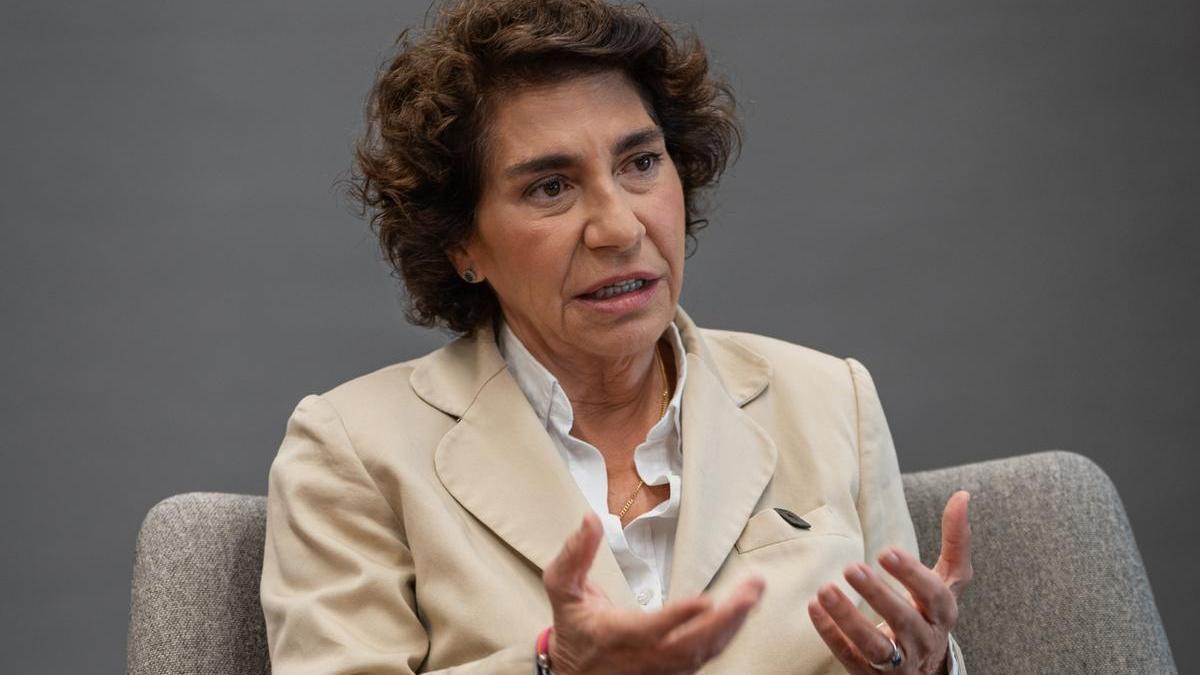 Margarita Esteban es licenciada en Medicina y Cirugía por la Universidad del País Vasco.