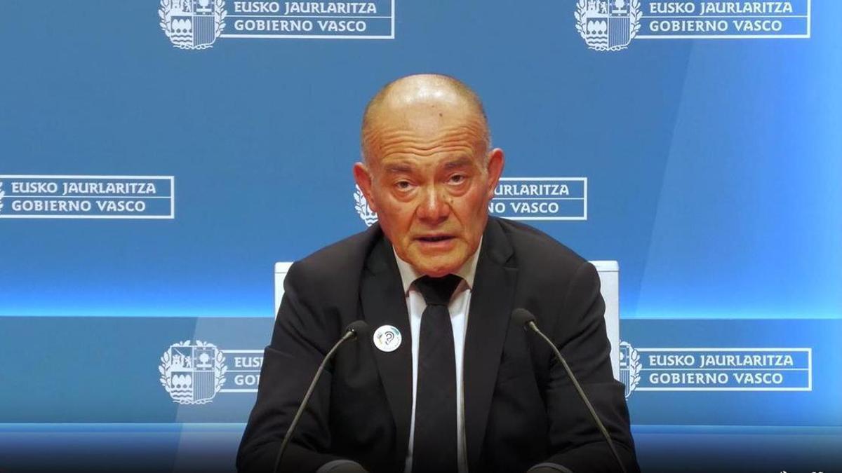 El consejero de Ciencia, Universidades e Innovación, Juan Ignacio Pérez Iglesias, tras la reunión del Consejo de Gobierno.