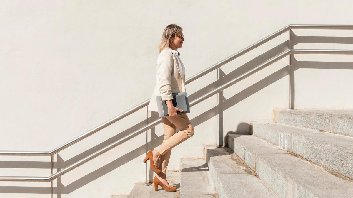 Subir escaleras, un gesto sencillo pero muy beneficioso