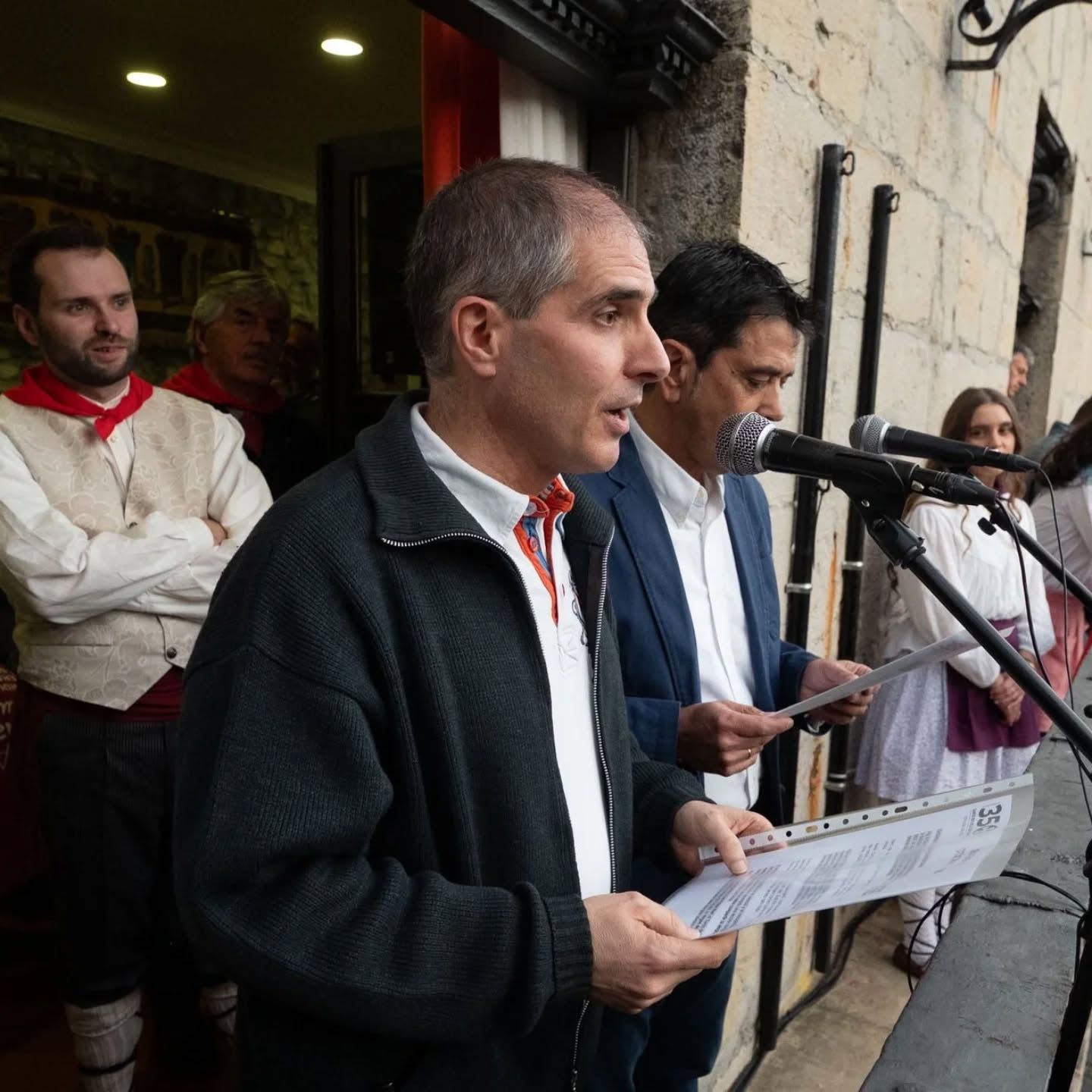 Lectura del pregón a cargo de la Santa Escuela de Cristo