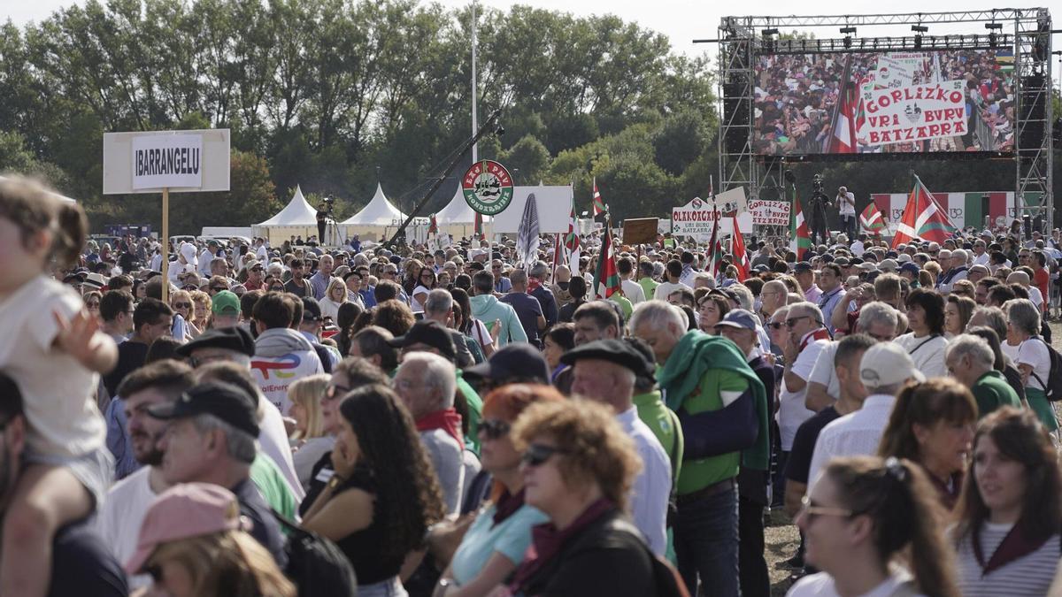 Militancia congregada en el Alderdi Eguna