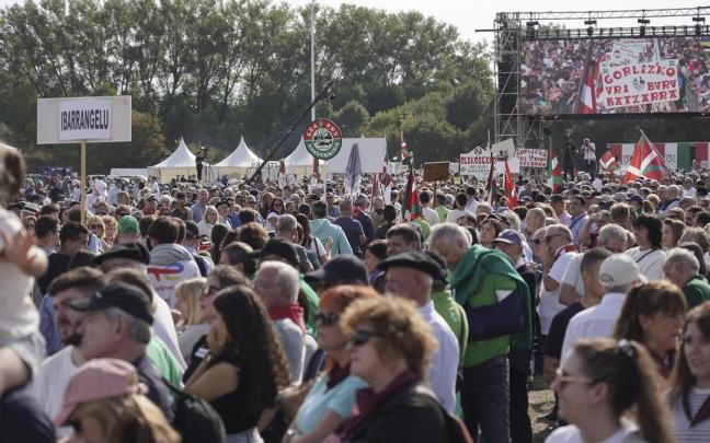 Militancia congregada en el Alderdi Eguna