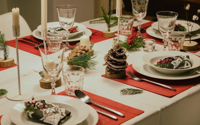 Vista general de una mesa de Navidad