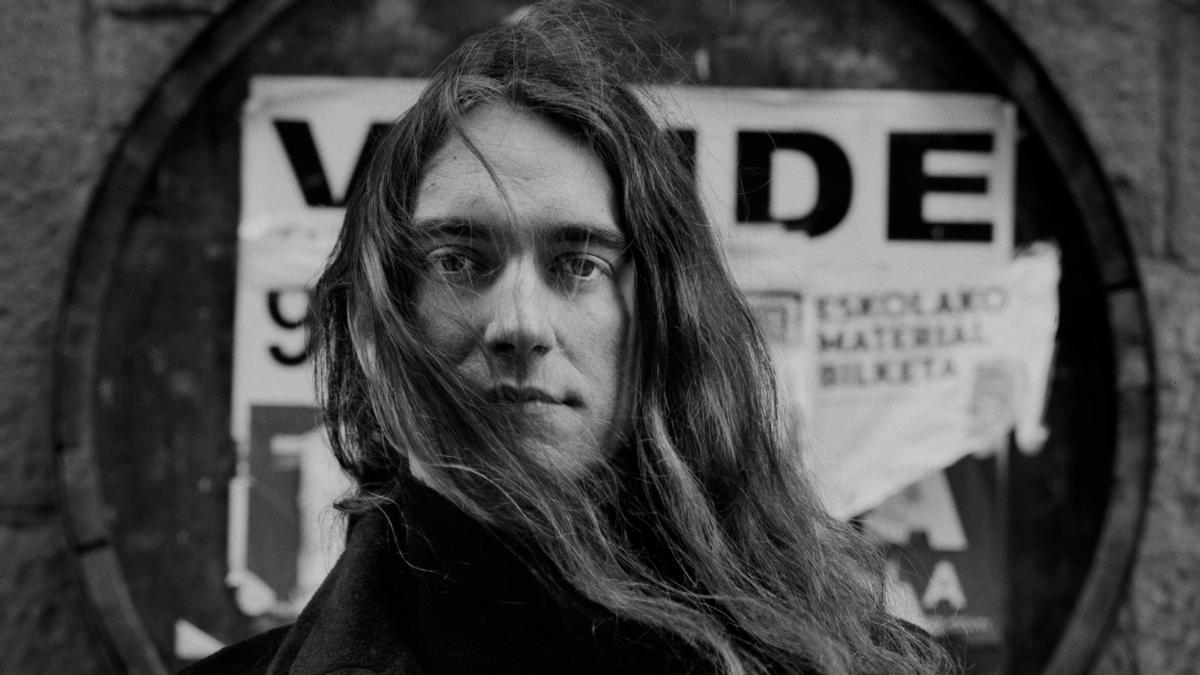 El último álbum de Xabier Badiola es Leiho ondoan xori bat, publicado en marzo de este año.