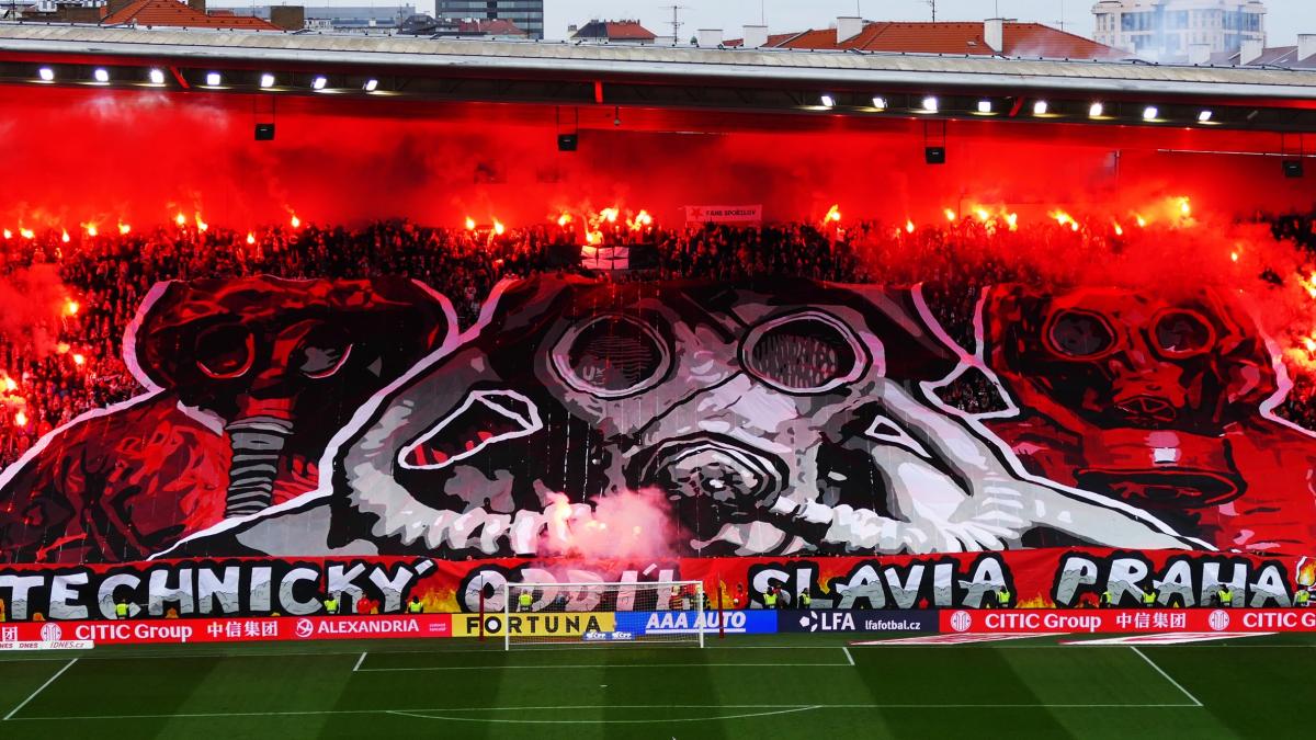 Imagen de la TRIBUNA SEVER en un partido como local del Slavia Praga / Facebook Tribuna Sever