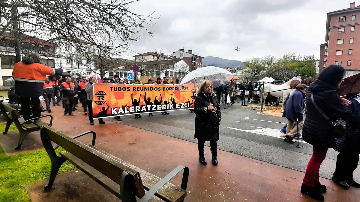 Los trabajadores de Tubos Reunidos han reivindicado la defensa de sus empleos