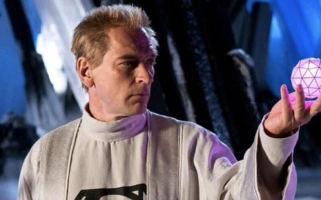 Julian Sands, en una escena de 'Smalville'.