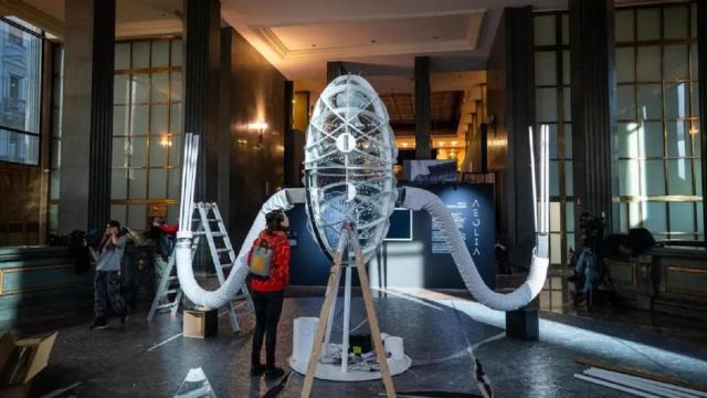 Exposición 'Aeolia' en el Instituto Cervantes.