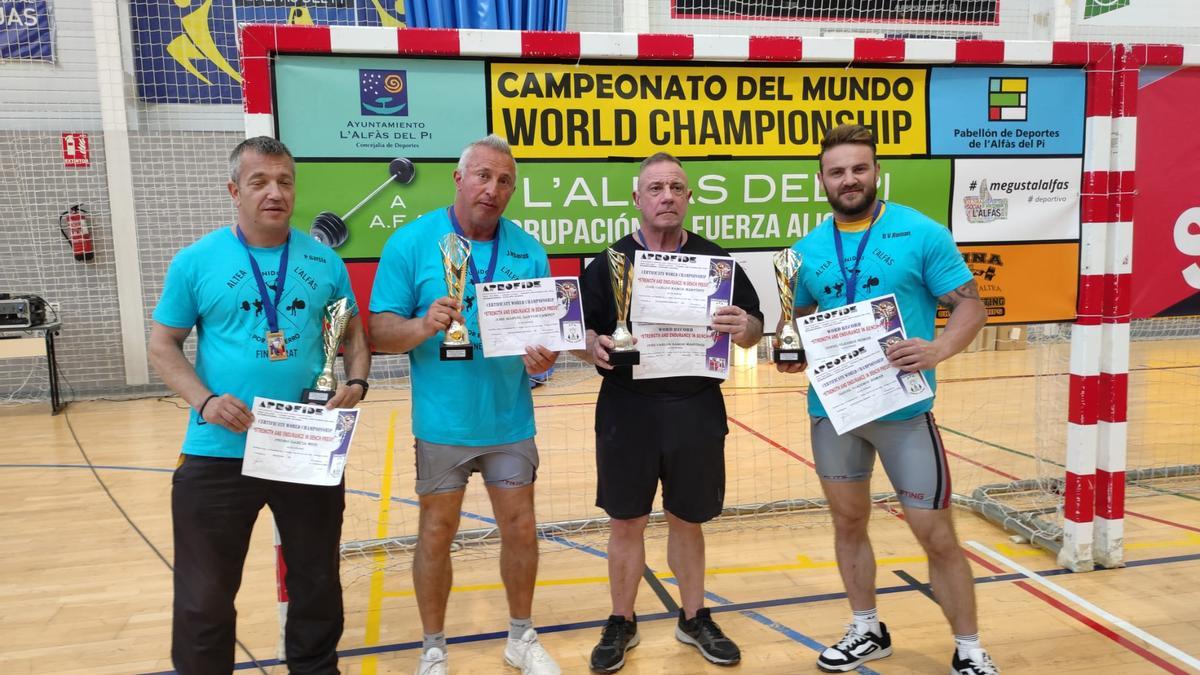 Navarros campeones del mundo en fuerza