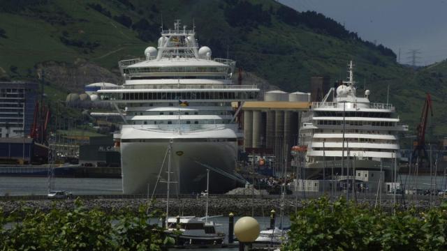 Arribada de cruceros de lujo a la costa vasca