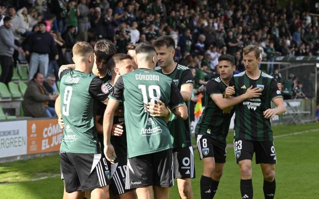 Los jugadores del Sestao River celebrando un tanto en la presente temporada. Foto: OSKAR GONZÁLEZ Los jugadores del Sestao River celebrando un tanto en la presente temporada. Foto: OSKAR GONZÁLEZ
