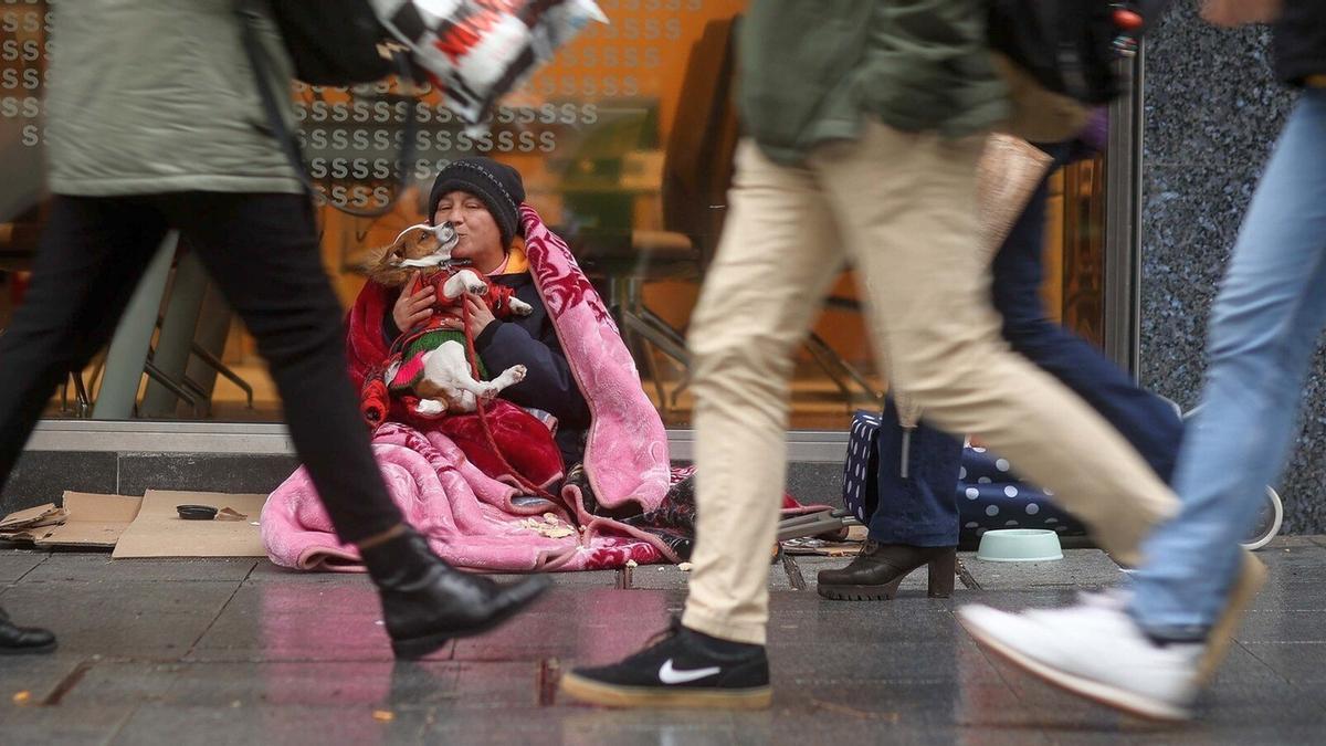 Imagen de una persona que vive en la calle en Bilbao