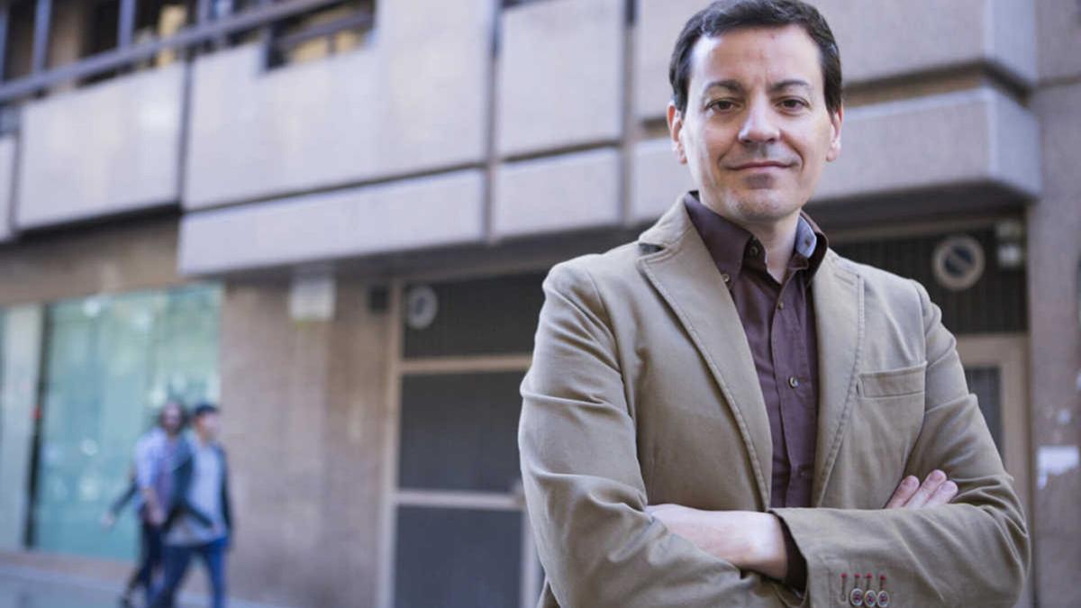 Jose Luis Bayo.