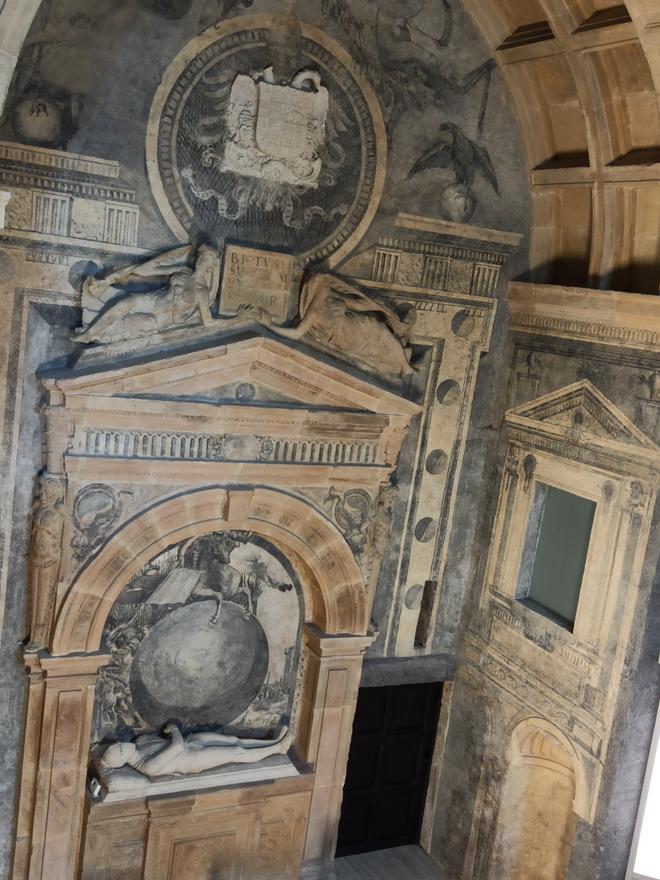 La Capilla de la Soledad es una auténtica joya del Renacimiento vasco.