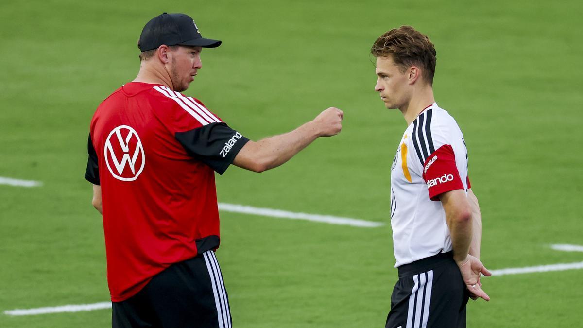Julian Nagelsmann y Joshua Kimmich, durante un entrenamiento de Alemania.