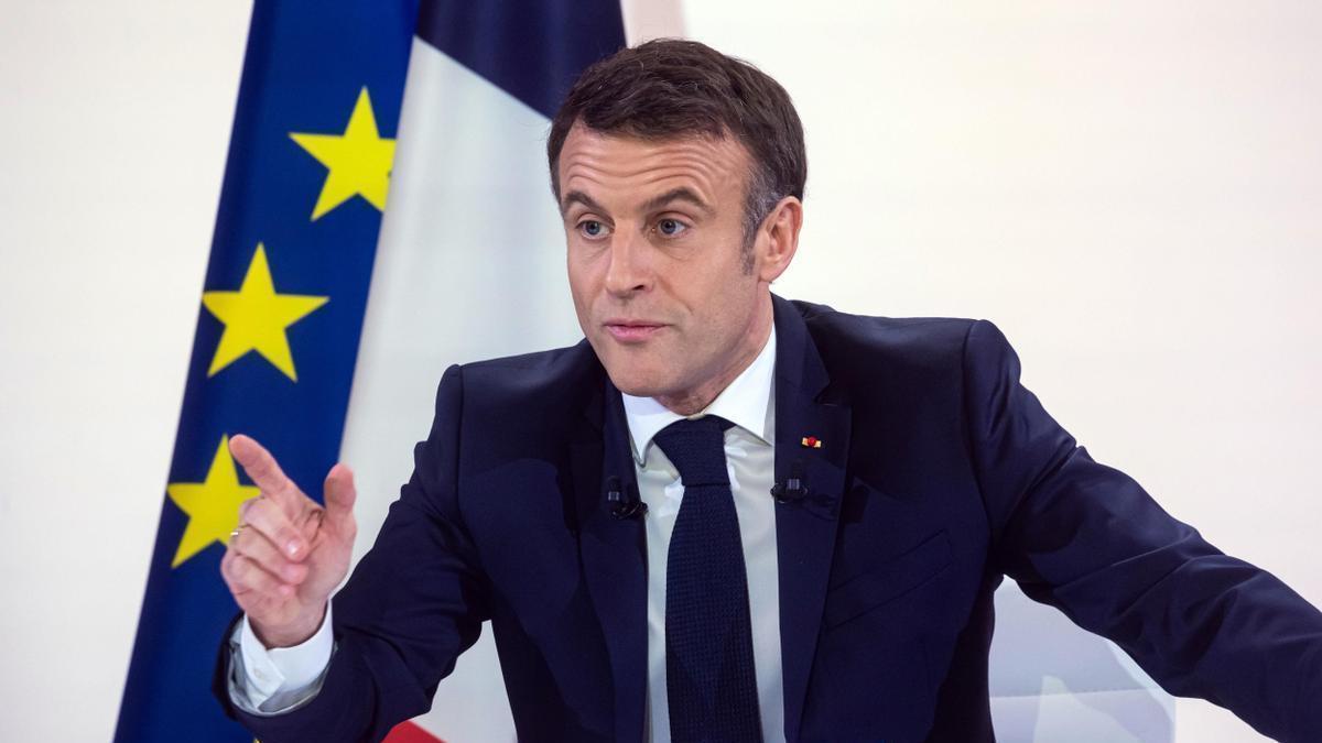 Emmanuel Macron comparece durante su primera rueda de prensa con preguntas en cinco años.