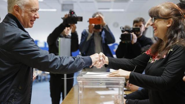 El lehendakari, Iñigo Urkullu, ha confiado en que se dé una alta participación en las elecciones vascas de este domingo. / Luis Tejido El lehendakari, Iñigo Urkullu, ha confiado en que se dé una alta participación en las elecciones vascas de este domingo.