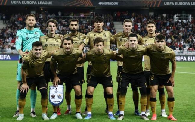 Foto del once inicial de la Real en el partido contra el Niza, donde aparecen 9 canteranos / REAL SOCIEDAD