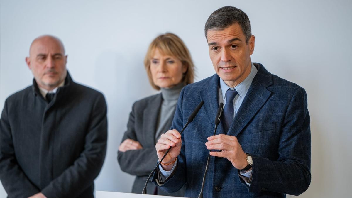 El presidente Pedro Sánchez en una promoción de viviendas en Sant Boi de llobregat, en Barcelona