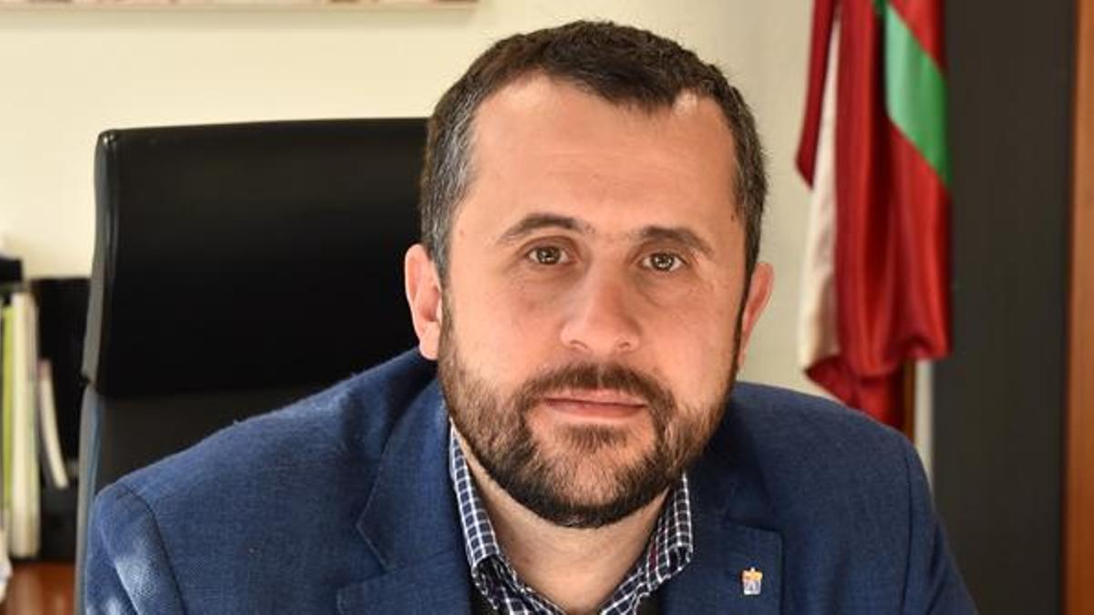 Alberto Alonso en su época como director de Osalan.