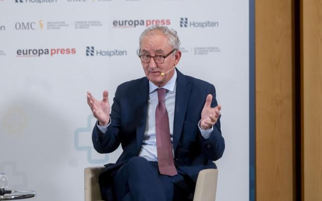 El presidente de OMC, Tomás Cobo, durante el Foro Profesiones Sanitarias: La profesión médica en España