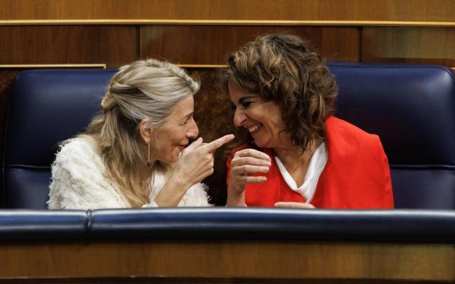 Yolanda Díaz y María Jesús Montero en el Congreso. Yolanda Díaz y María Jesús Montero en el Congreso.