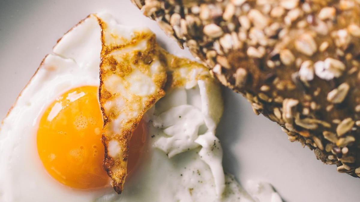 La puntilla del huevo frito