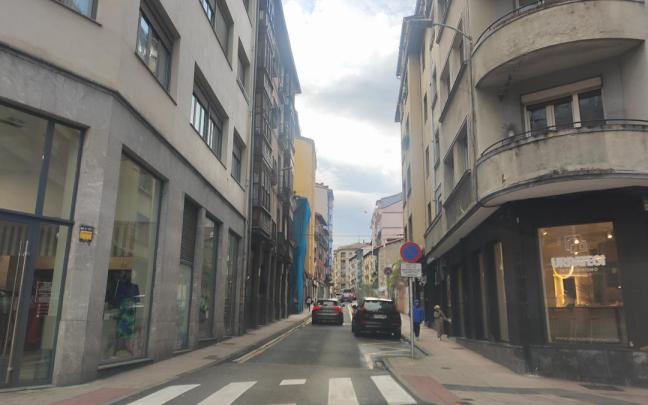 Vista general de la calle Arragüeta, que va a ser objeto una una transfomación urbana a lo largo del último trimestre de 2025.