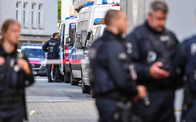 Tres muertos tras un ataque con cuchillo en un festival en la ciudad aleman de Solingen / NTM / EFE Tres muertos tras un ataque con cuchillo en un festival en la ciudad aleman de Solingen
