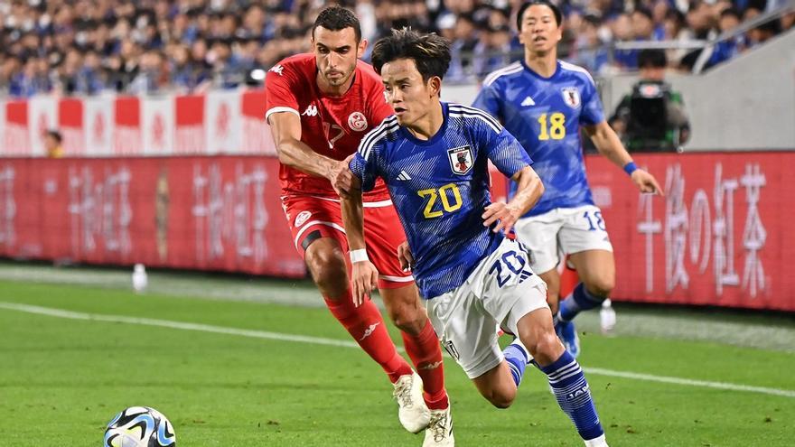 Take Kubo, durante el partido de este martes en la jugada que ha terminado en asistencia suya para el 2-0. / N.G.
