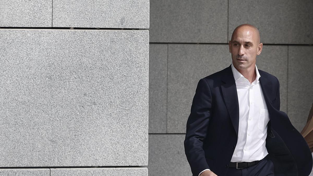 Luis Rubiales a su salida de la Audiencia Nacional.