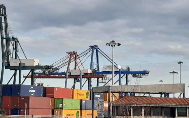 Contenedores en el Puerto de Bilbao.