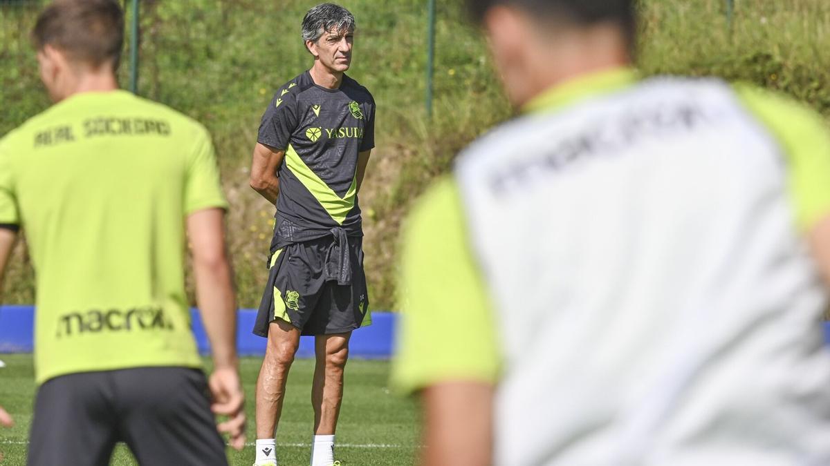 Imanol Alguacil, este viernes en Zubieta durante el entrenamiento. / PEDRO MARTÍNEZ