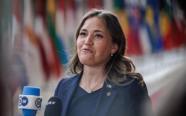 Marie Bjerre, titular danesa de Asuntos Europeos, comparece a su llegada a la reunión en Bruselas. / EFE Marie Bjerre, titular danesa de Asuntos Europeos, comparece a su llegada a la reunión en Bruselas.