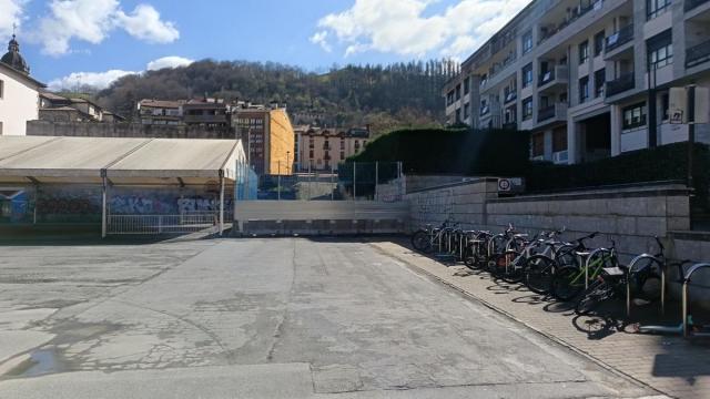 El PNV propone una conexión con los futuros garajes desde la rampa del parking público de Ibargarai hasta el entorno del patio del Seminario, pasando por debajo del cantón Osteta