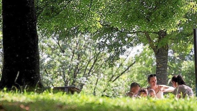 Un grupo en el parque Oiangu de Ordizia.