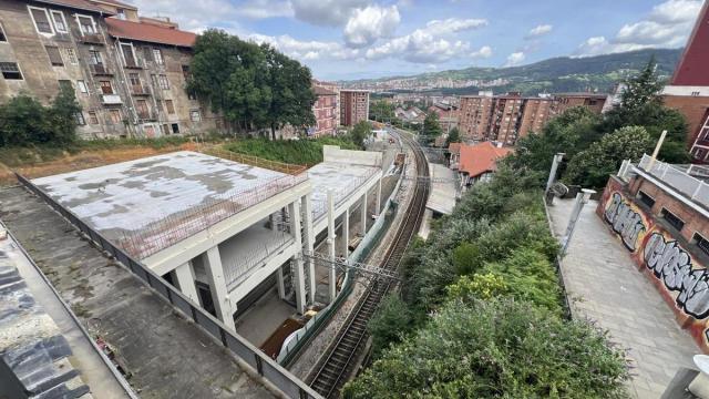 Vista aérea del estado actual de las obras de la nueva estación de Basauri