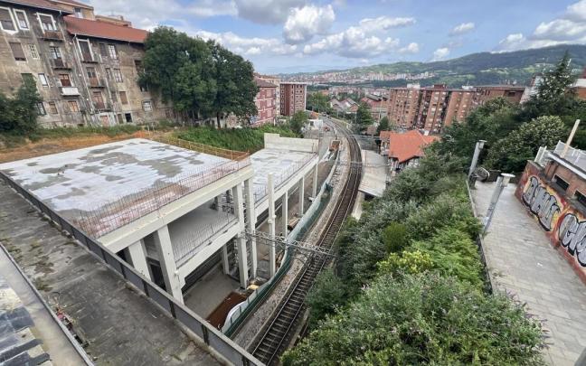 Vista aérea del estado actual de las obras de la nueva estación de Basauri